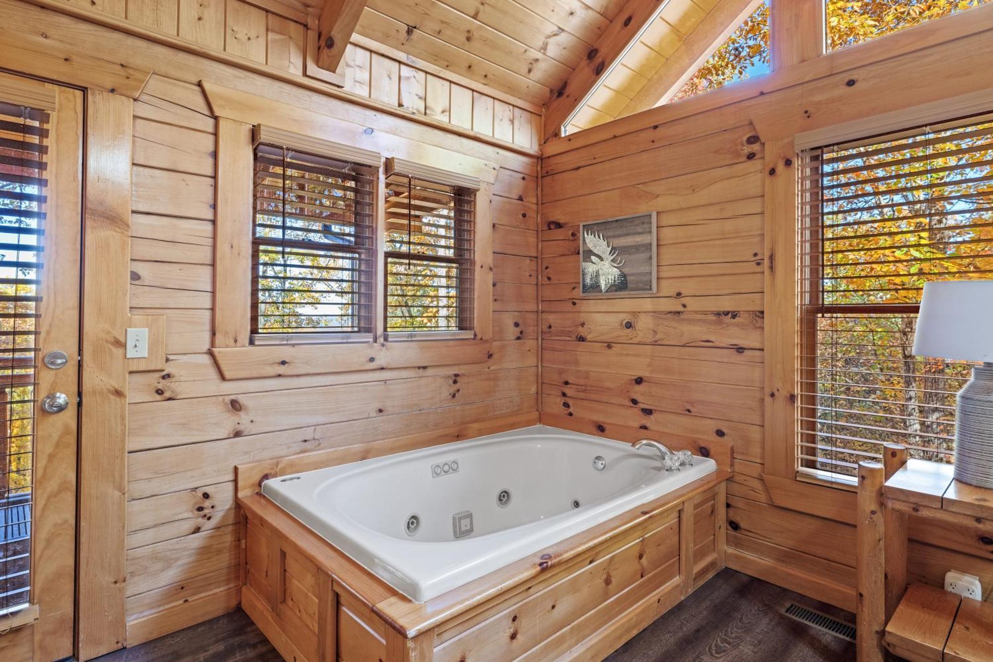 Moonlight Obsession A Dog Friendly 2 Bd 2 Bath Log Cabin Located 5 Miles From Downtown Gatlinburg Villa Exterior photo