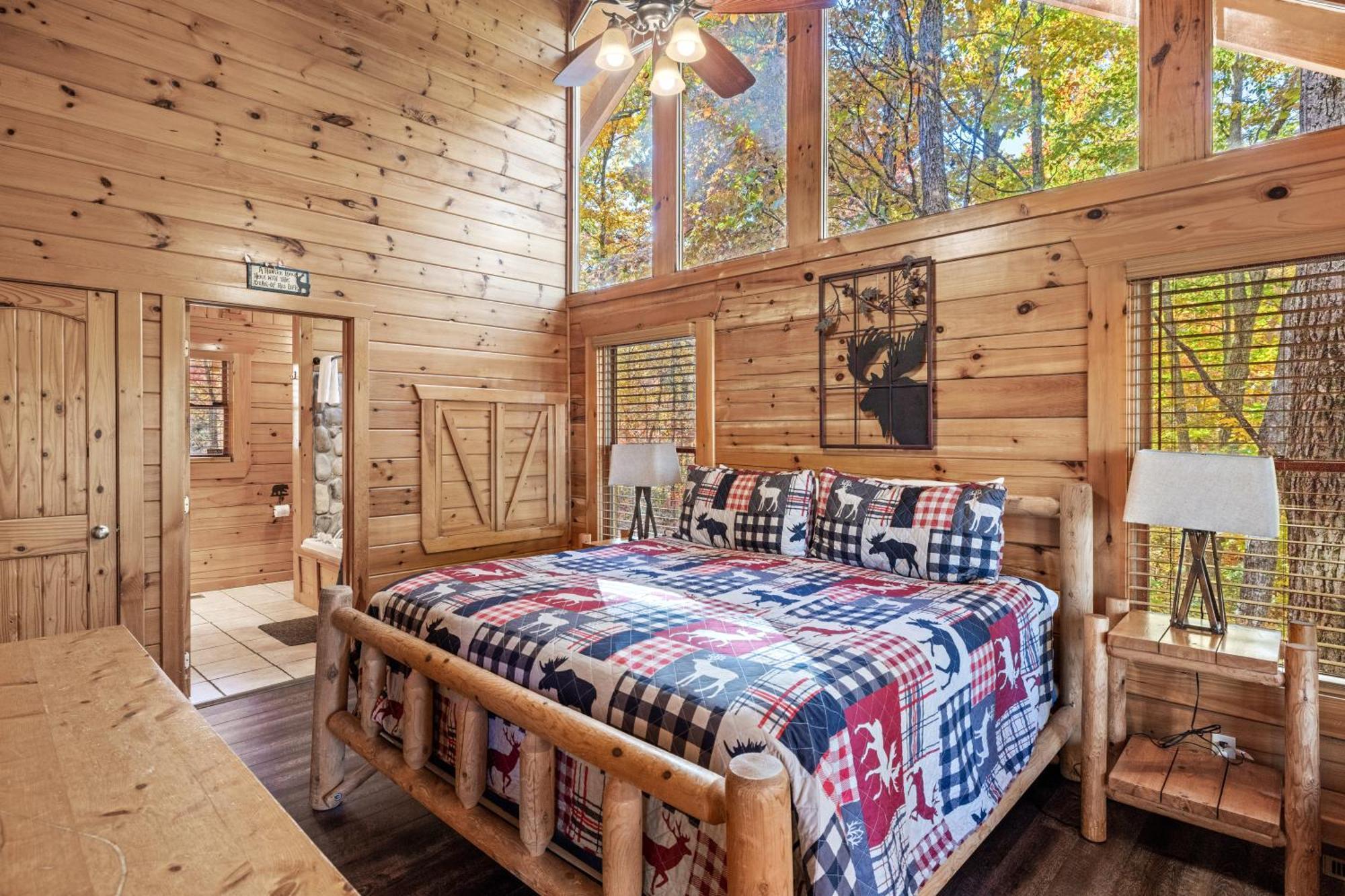 Moonlight Obsession A Dog Friendly 2 Bd 2 Bath Log Cabin Located 5 Miles From Downtown Gatlinburg Villa Exterior photo