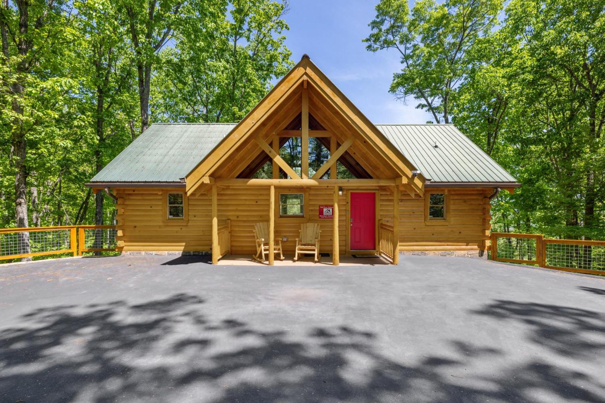 Moonlight Obsession A Dog Friendly 2 Bd 2 Bath Log Cabin Located 5 Miles From Downtown Gatlinburg Villa Exterior photo