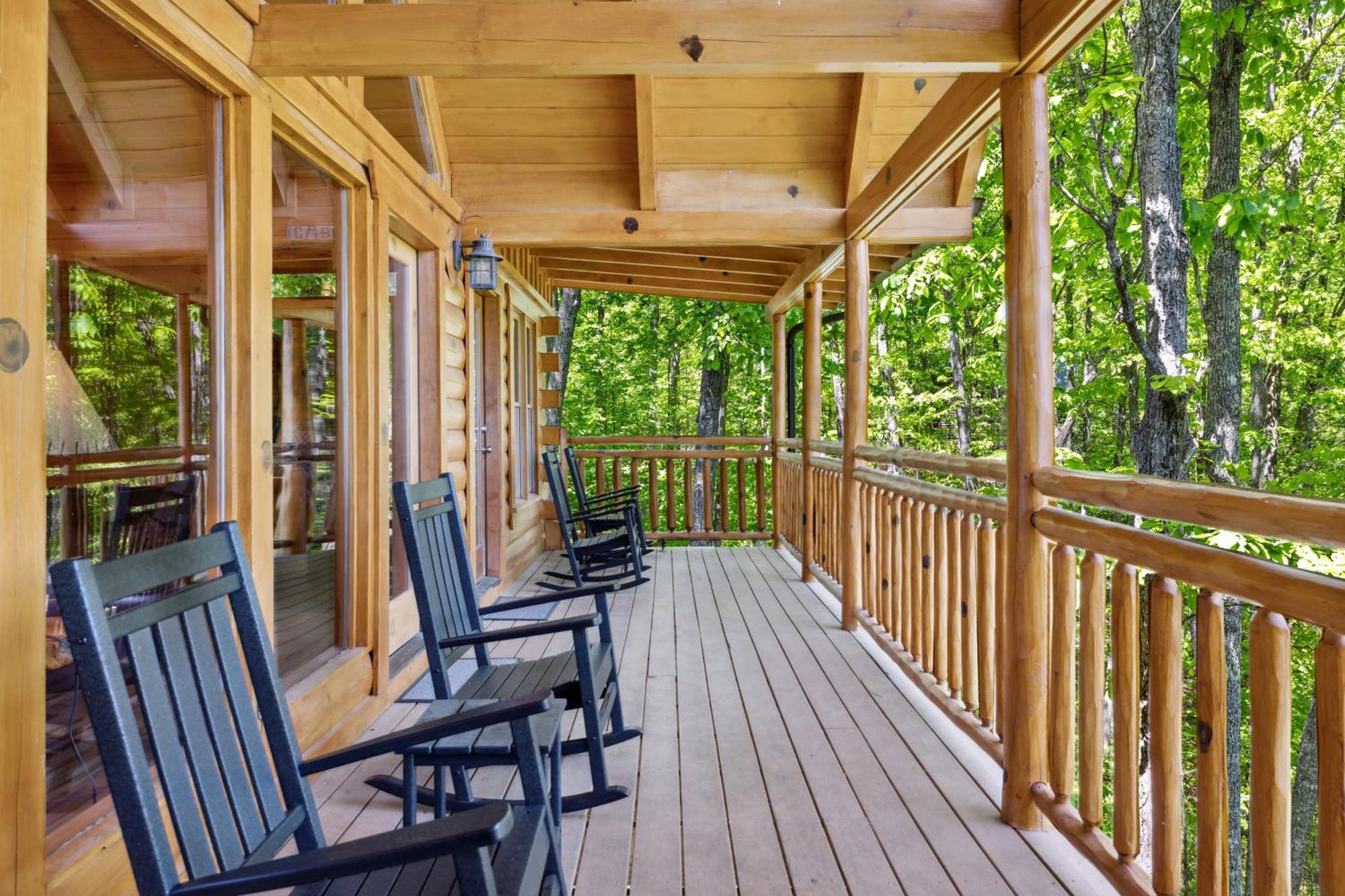 Moonlight Obsession A Dog Friendly 2 Bd 2 Bath Log Cabin Located 5 Miles From Downtown Gatlinburg Villa Exterior photo