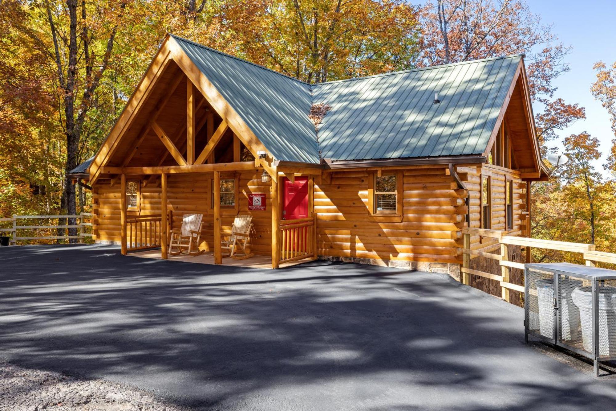 Moonlight Obsession A Dog Friendly 2 Bd 2 Bath Log Cabin Located 5 Miles From Downtown Gatlinburg Villa Exterior photo