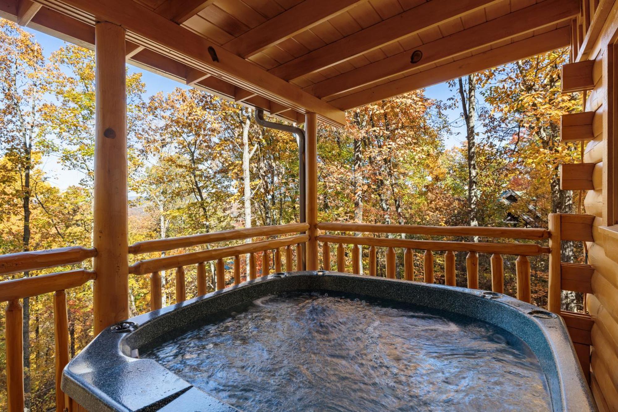 Moonlight Obsession A Dog Friendly 2 Bd 2 Bath Log Cabin Located 5 Miles From Downtown Gatlinburg Villa Exterior photo